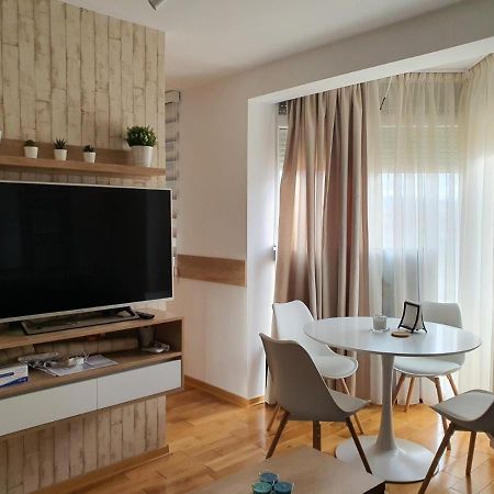 Appartamento Andjelka A26 Veliko Gradište Esterno foto