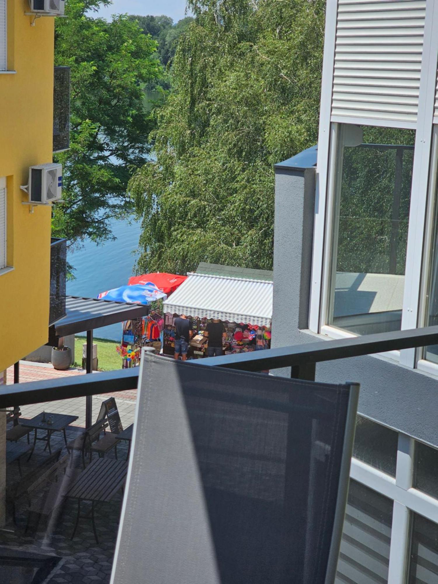 Appartamento Andjelka A26 Veliko Gradište Esterno foto
